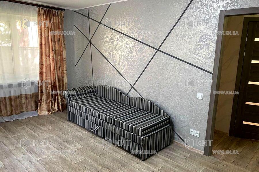 Продаж квартири Харків, ХТЗ, Рогань, 38м²