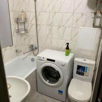 Продаж квартири Харків, ХТЗ, Рогань, 38м²