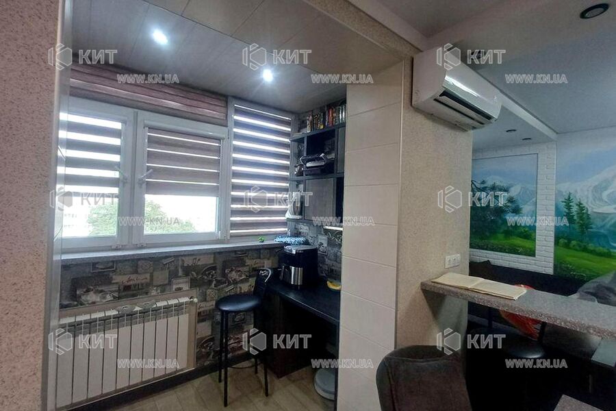 Продажа квартиры Харьков, ХТЗ, Рогань, 80м²