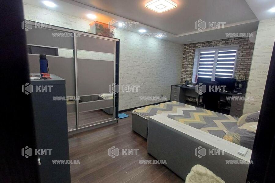 Продажа квартиры Харьков, ХТЗ, Рогань, 80м²