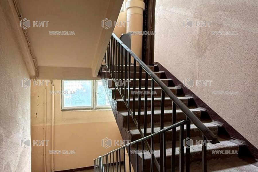 Продаж квартири Харків, Олексіївка, 37м²