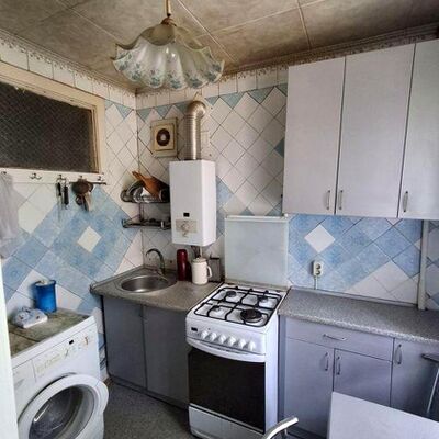 Продажа 	 Харьков,  Шекспира ул.   11