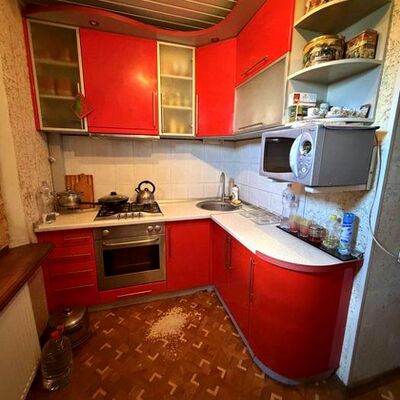 Продажа 	 Харьков,  Валентиновская (Блюхера) ул.   24
