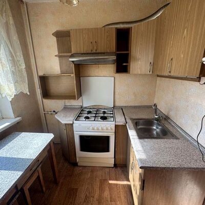 Продажа 	 Харків,  Петра Григоренка (Маршала Жукова) пр.   10
