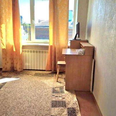 Продажа 	 Харків,  Байрона (Героїв Сталінграда) пр.   8/4