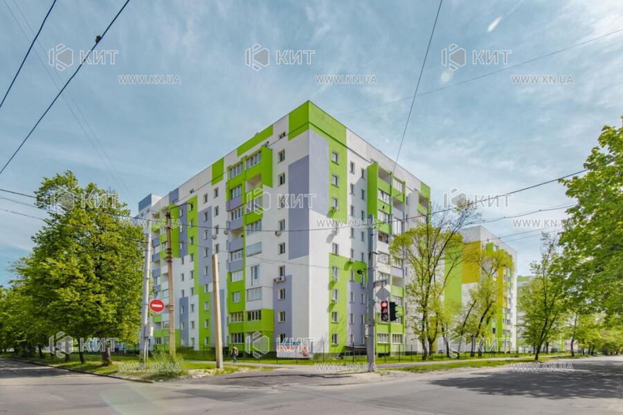 Продаж квартири Харків, ХТЗ, Рогань, 40м²