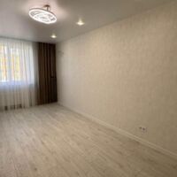 Продаж квартири Харків, ХТЗ, Рогань, 57м²