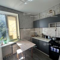 Продаж квартири Харків, ХТЗ, Рогань, 42м²