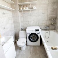 Продаж квартири Харків, ХТЗ, Рогань, 42м²