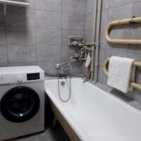 Продаж квартири Харків, ХТЗ, Рогань, 42м²