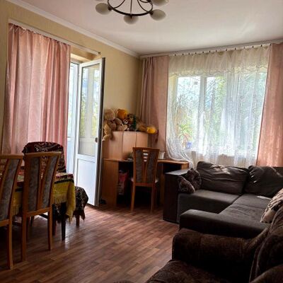 Продажа 	 Харків,  Амосова (Корчагінців) вул.   54