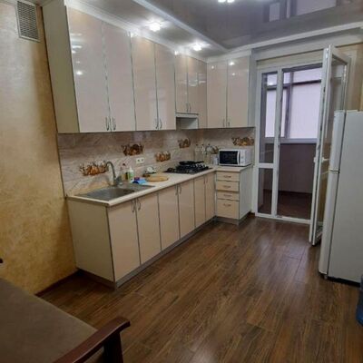 Продажа 	 Харьков, Солнечный Гвардейцев-Широнинцев ул.   29В