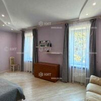 Продаж квартири Харків, Наукова, 142.2м²