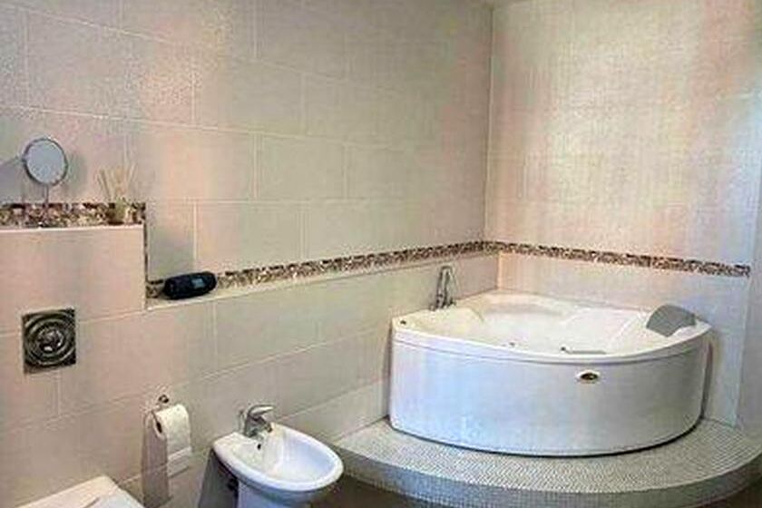 Продаж квартири Харків, Наукова, 142.2м²