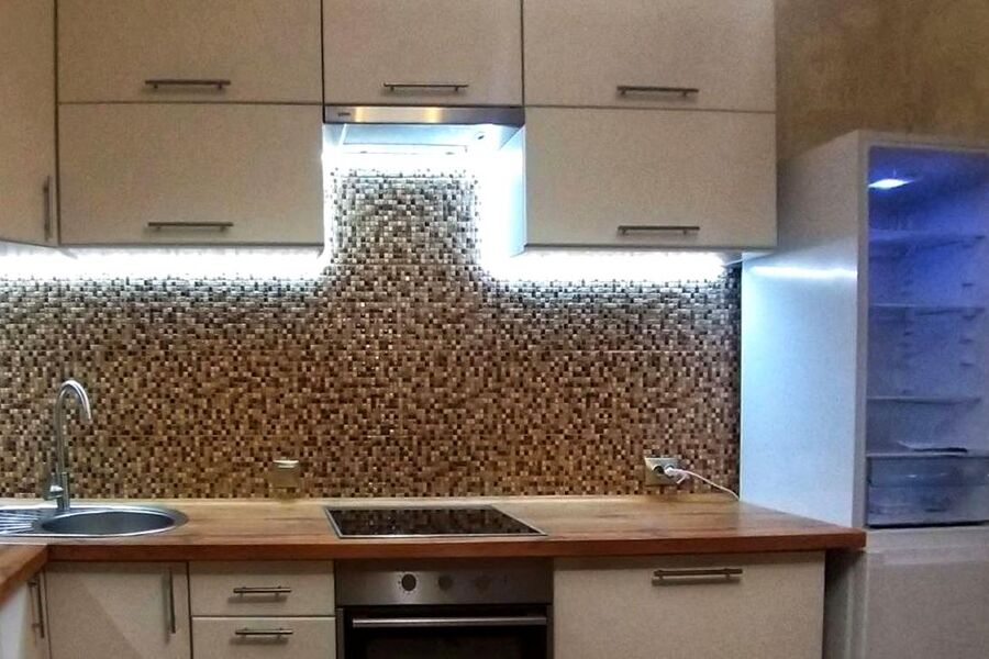 Продаж квартири Харків, ХТЗ, Рогань, 48м²