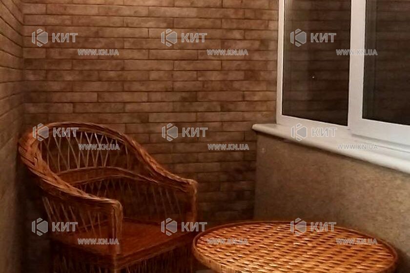 Продаж квартири Харків, ХТЗ, Рогань, 48м²