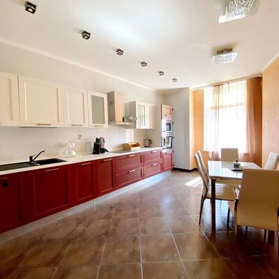 Продажа 	 Харків,  Данилевського вул.   40