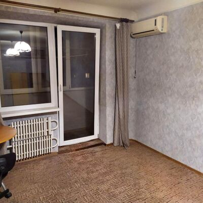 Продажа 	 Харьков,  Ковтуна ул.   15