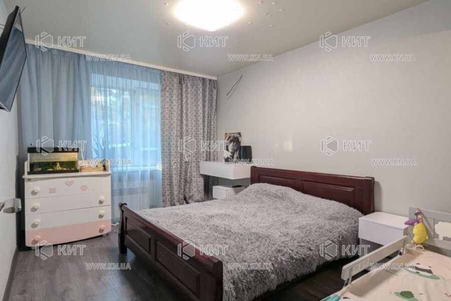 Продажа квартиры Харьков, Спортивная, Гагарина, Защитников, 56м²