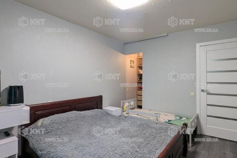Продажа квартиры Харьков, Спортивная, Гагарина, Защитников, 56м²