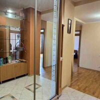 Продаж квартири Харків, Наукова, 105м²
