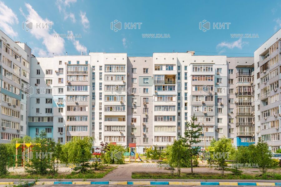 Продаж квартири Харків, Олексіївка, 75м²