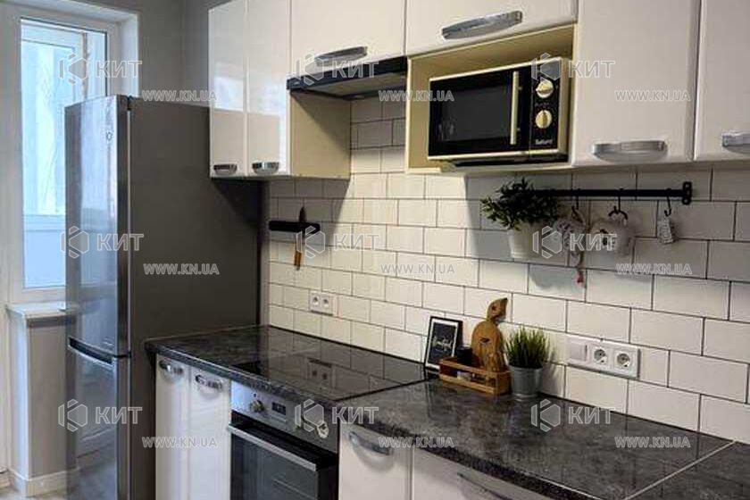 Продаж квартири Харків, ХТЗ, Рогань, 44м²