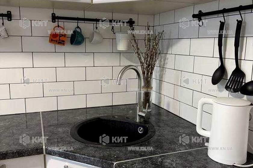 Продаж квартири Харків, ХТЗ, Рогань, 44м²