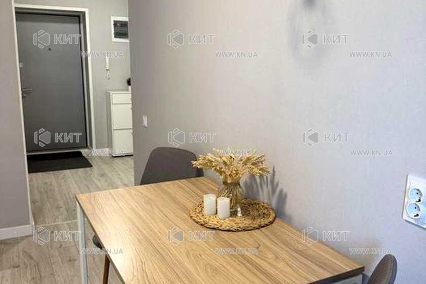 Продаж квартири Харків, ХТЗ, Рогань, 44м²