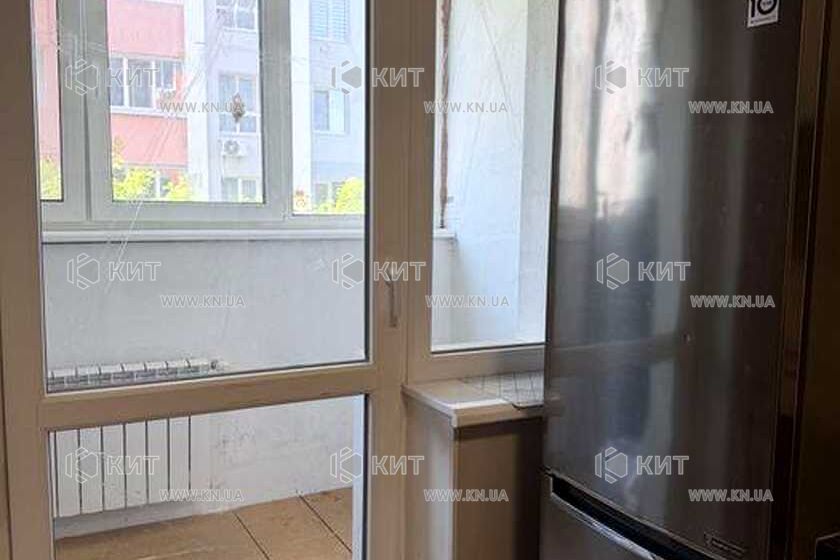 Продаж квартири Харків, ХТЗ, Рогань, 44м²