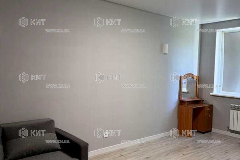 Продаж квартири Харків, ХТЗ, Рогань, 44м²