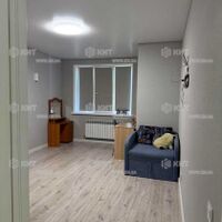 Продаж квартири Харків, ХТЗ, Рогань, 44м²