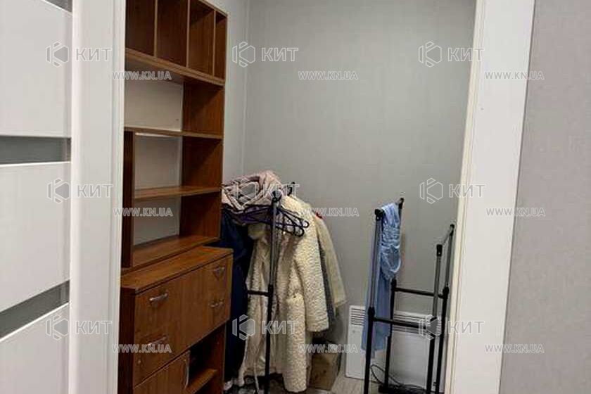Продаж квартири Харків, ХТЗ, Рогань, 44м²