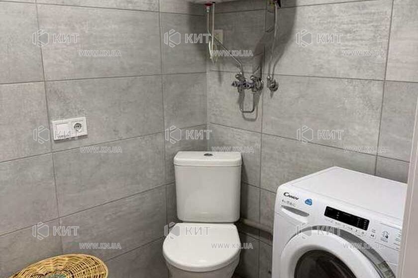 Продаж квартири Харків, ХТЗ, Рогань, 44м²