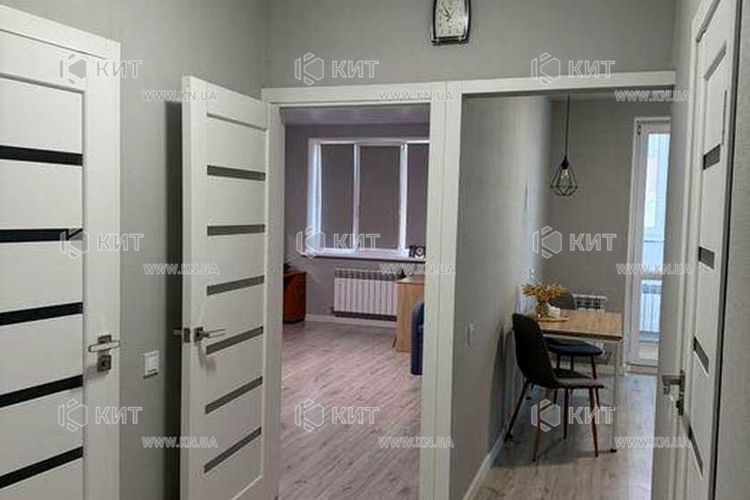 Продаж квартири Харків, ХТЗ, Рогань, 44м²