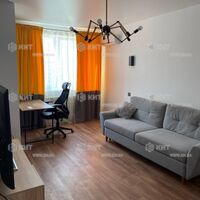 Продаж квартири Харків, ХТЗ, Рогань, 40.4м²
