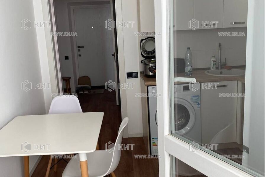 Продаж квартири Харків, ХТЗ, Рогань, 40.4м²