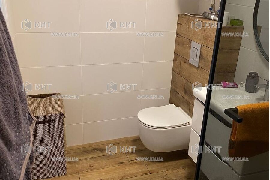 Продаж квартири Харків, ХТЗ, Рогань, 40.4м²