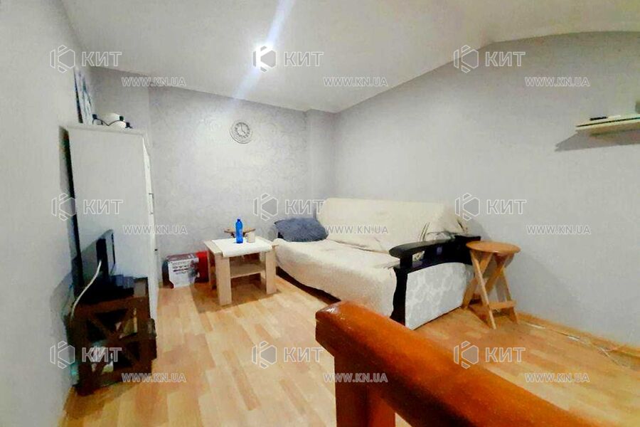 Продаж квартири Харків, Одеська, Основа, 19м²