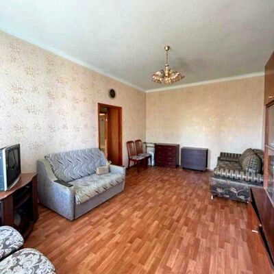 Продажа 	 Харьков,  Героев Харькова (Московский) пр.   57/63