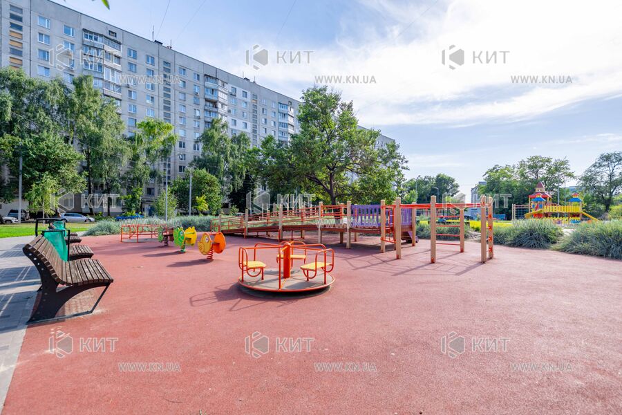 Продажа квартиры Харьков, Спортивная, Гагарина, Защитников, 65м²