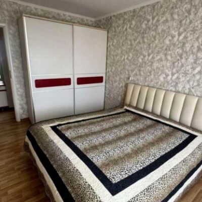 Продажа 	 Харків,  Ювілейний (50-річчя ВЛКСМ) пр.   63