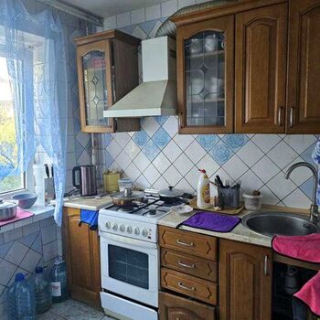 Продаж квартир - Харків,  Познанська вул.  4