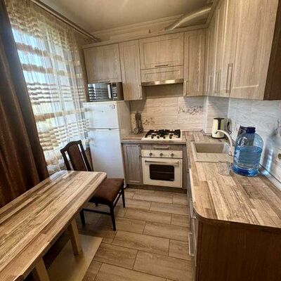 Продажа 	 Харьков,  Барабашова ул.   42