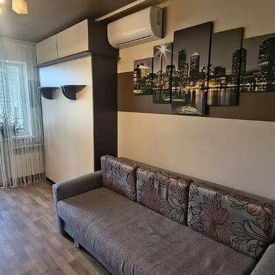 Продажа 	 Харьков,  Героев Харькова (Московский) пр.   226