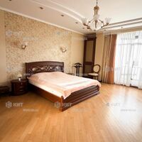 Продаж квартири Харків, Центр, 175м²