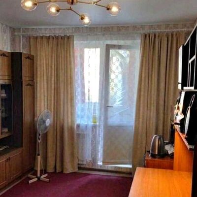 Продажа 	 Харків,  Амосова (Корчагінців) вул.   23