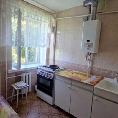 Продажа 	 Харків,  Вартових Неба (Тобольська) вул.   35