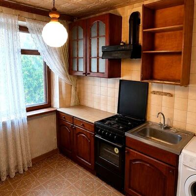Продажа 	 Харьков,  Байрона (Героев Сталинграда) пр.   25
