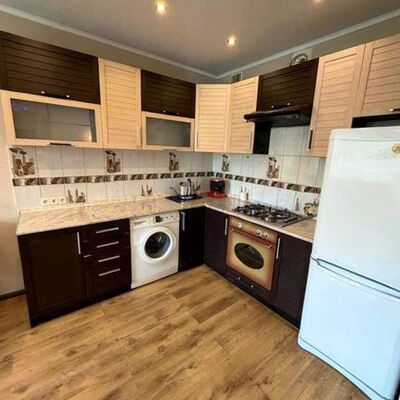 Продажа 	 Харків, Гагаріна 41/2 Аерокосмічний (Гагаріна) пр.   41/2